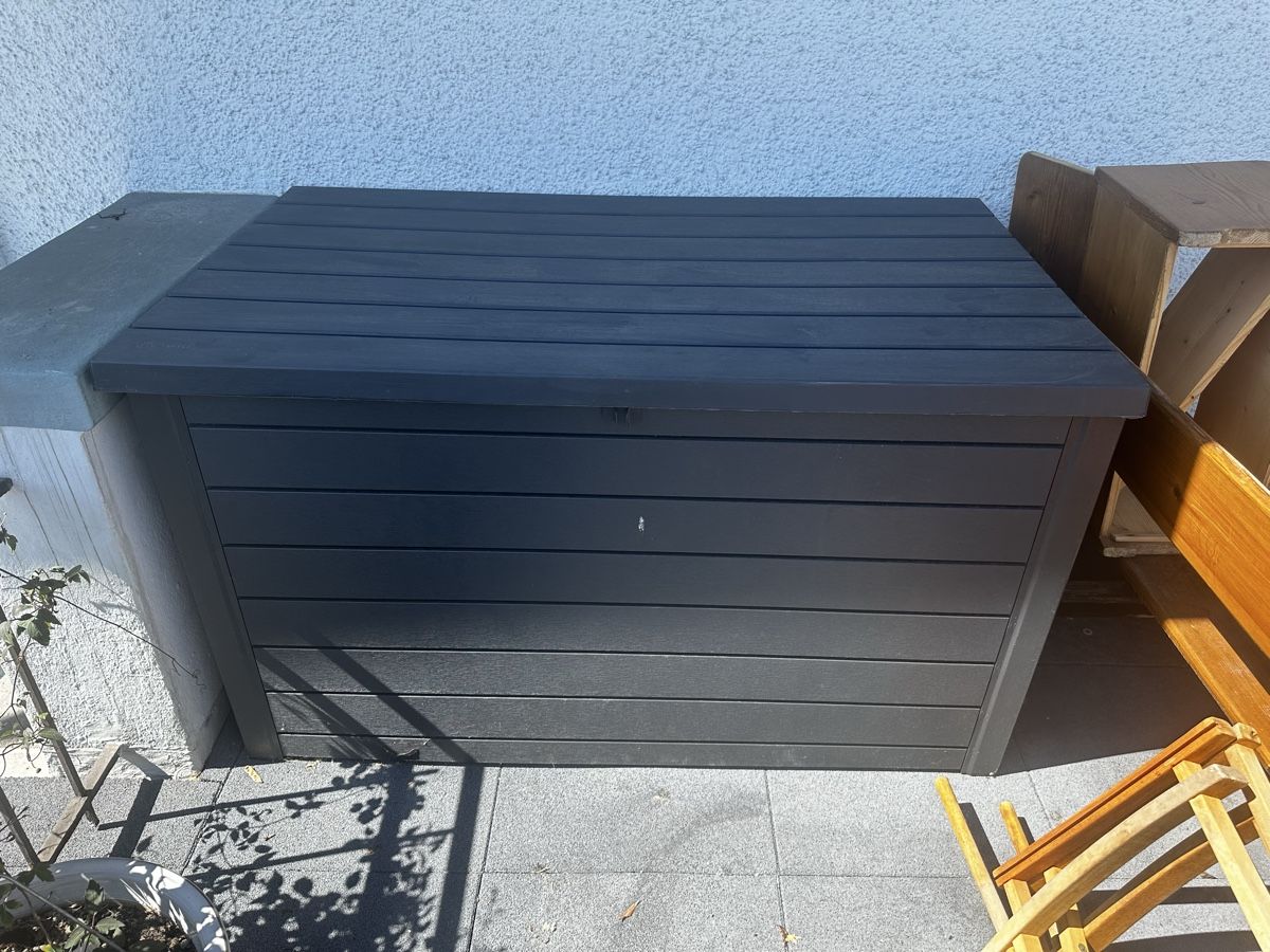 Keter Auflagenboxen: Grosse Garten-Aufbewahrungsbox – Gebraucht aus Biel/Bienne von TellWilhelm