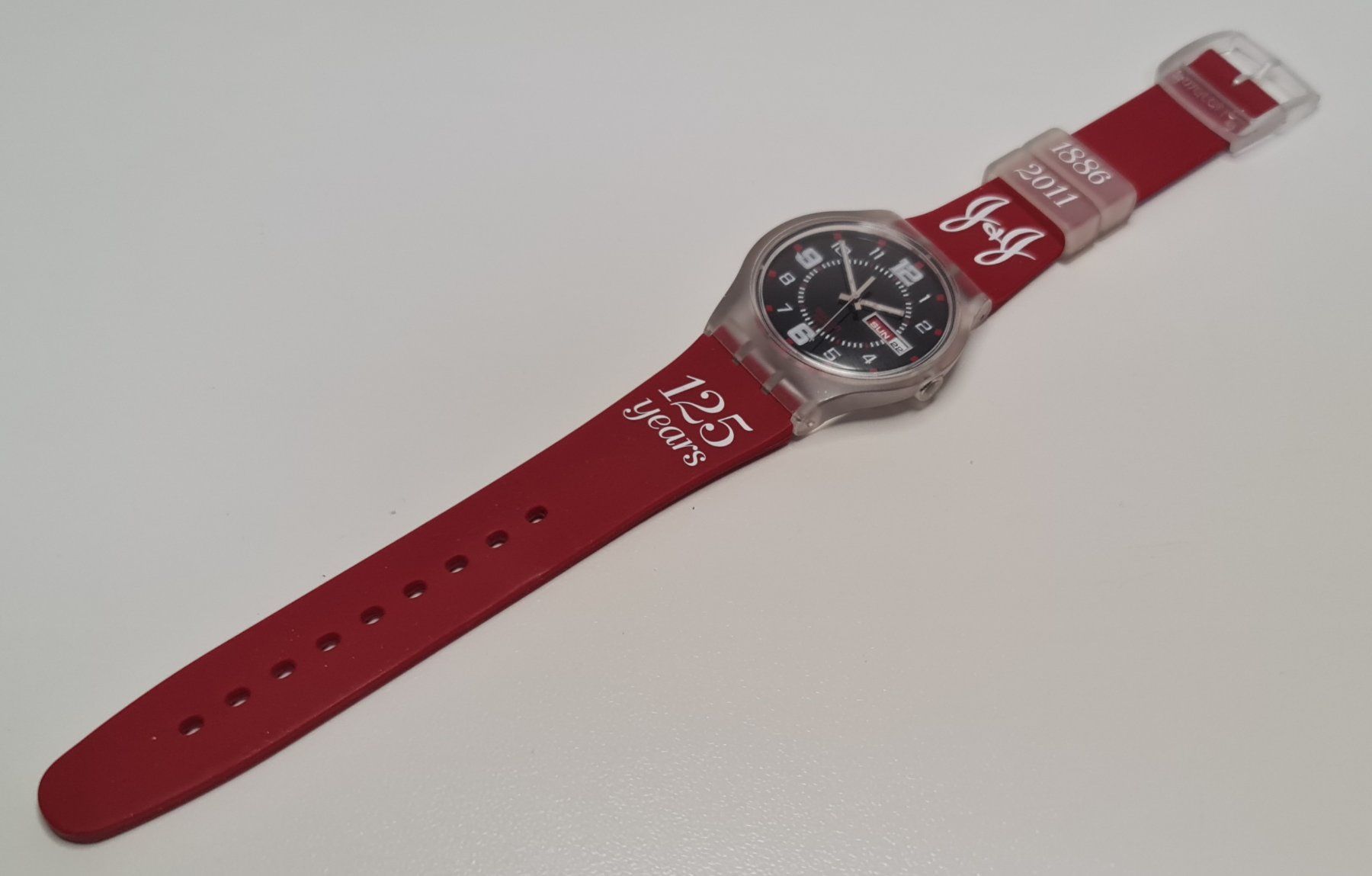 Swatch Orologi: Swatch ⌚125 JAHRE RUBY TOUCH - SUJK701 – Usato da Eschenbach SG venduto da Piratenschatz