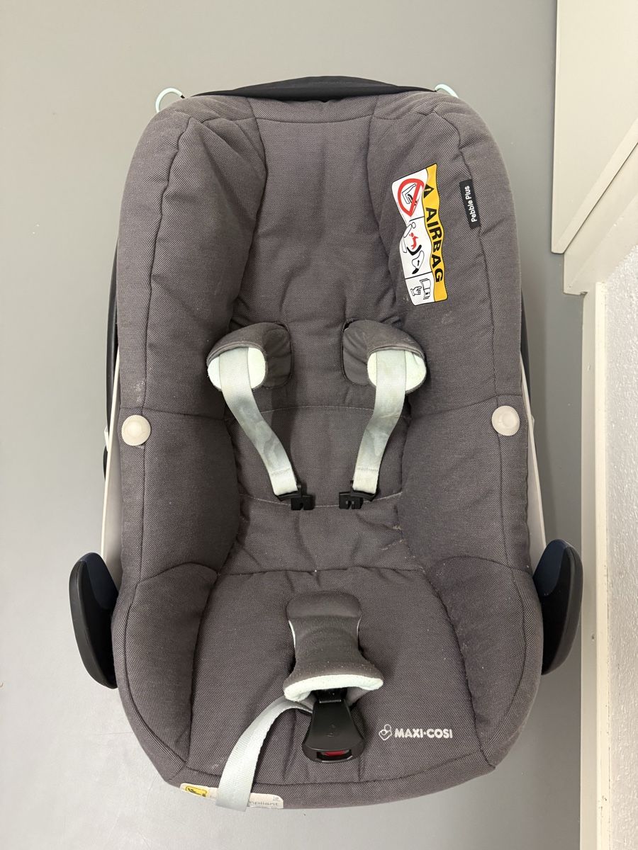 Maxi-Cosi Seggiolini per auto: Maxi-Cosi Pebble Plus Babyschale guter Zustand – Usato da Forch venduto da kat_98t7