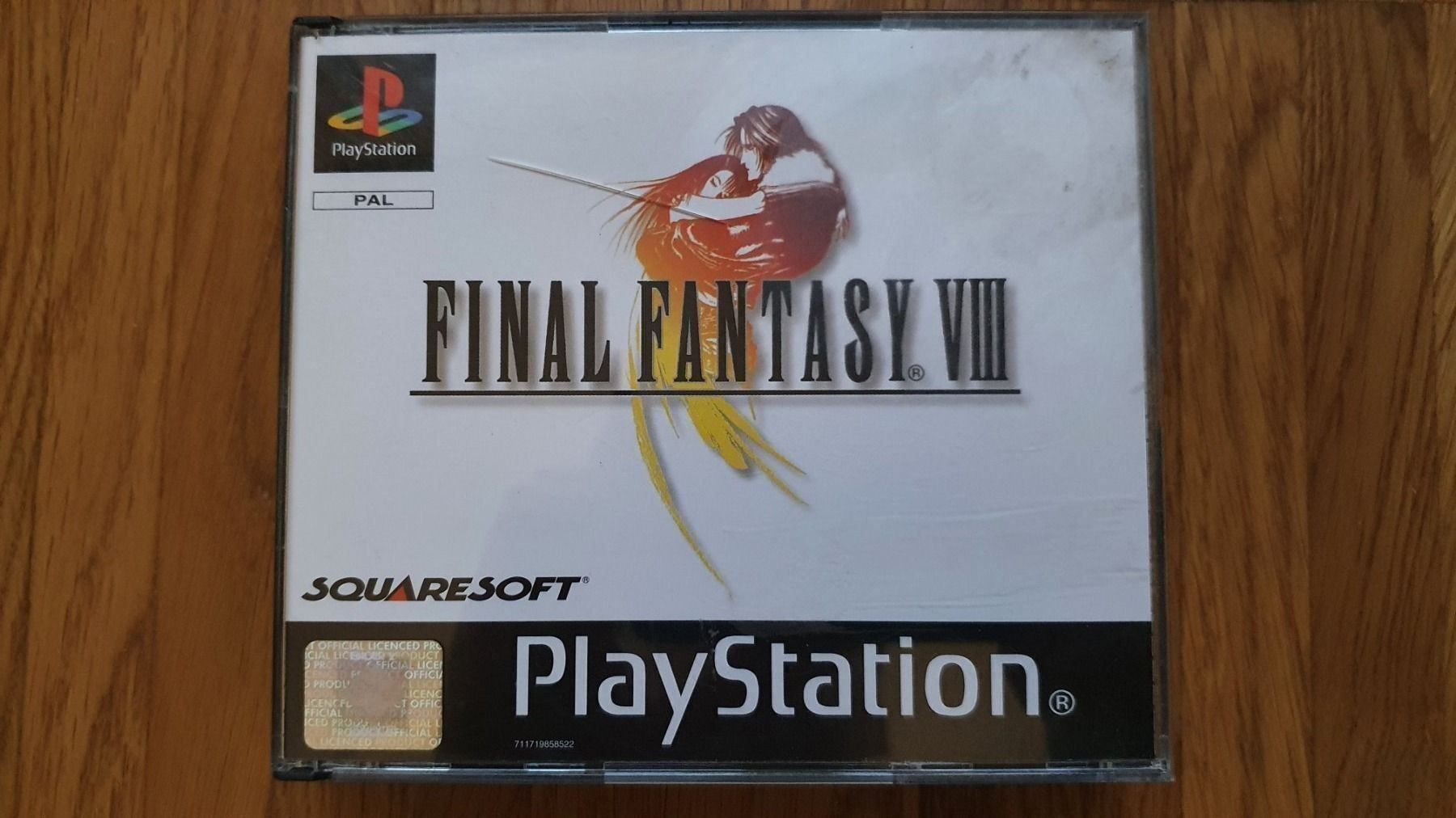 Sony Giochi: Final Fantasy VIII DE (4/4 CDs) – Usato da Puidoux venduto da Svreber