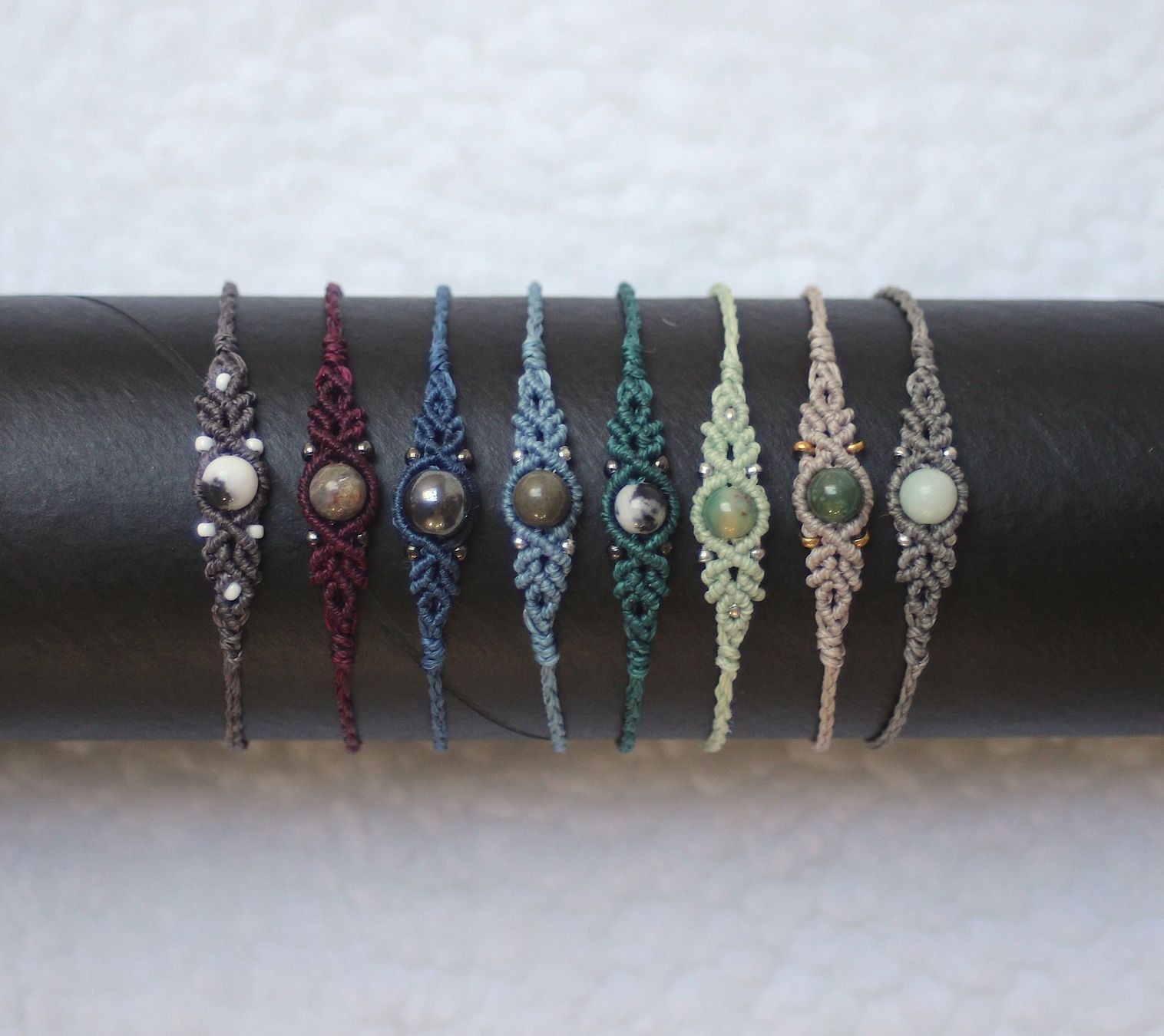 Bracciali & Braccialetti: elura - Makramee Armband - Personalisierbar – Nuovo (secondo la descrizione) da Heerbrugg venduto da R.St27 4