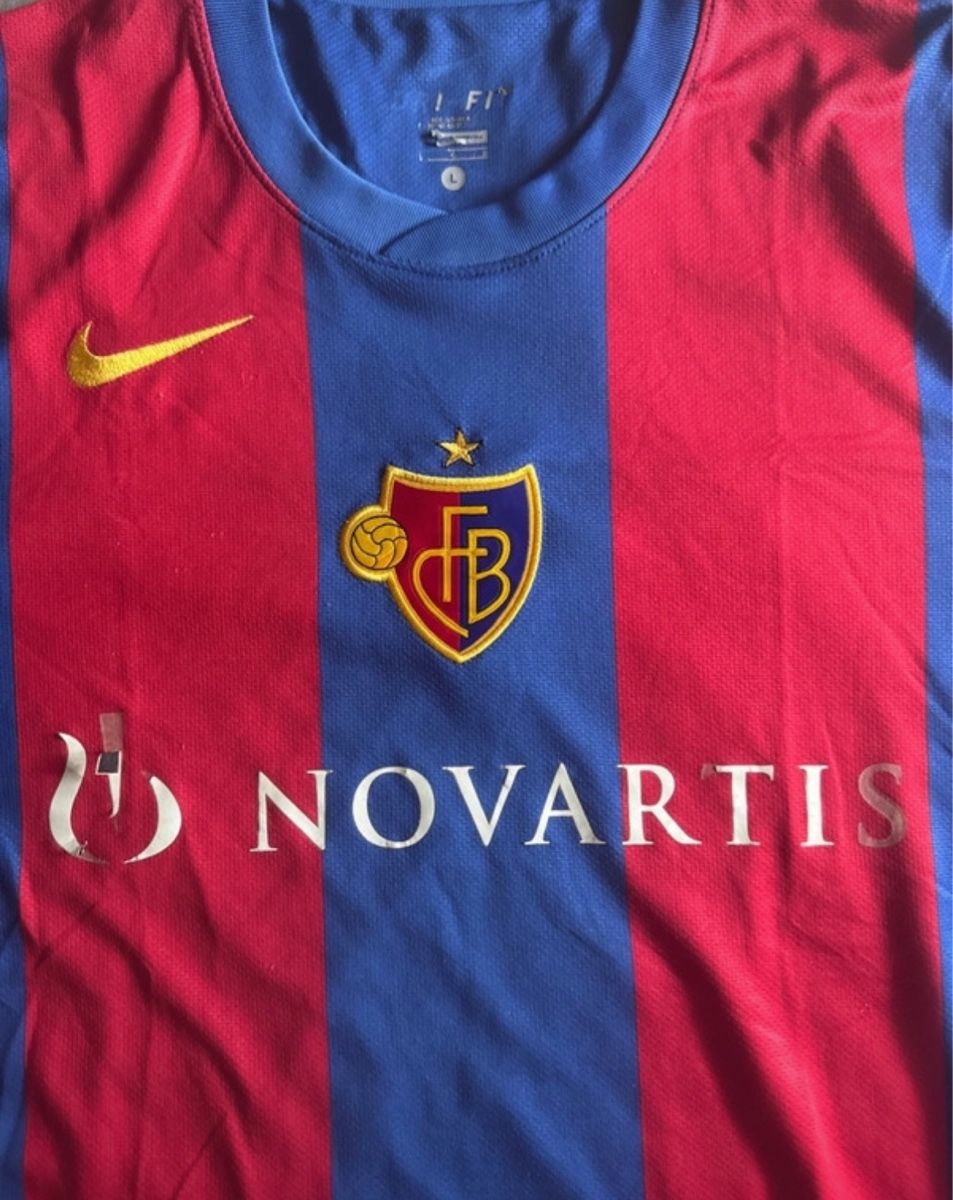 Canottiere & Pantaloni: ORIGINAL FC BASEL 2012 TRIKOT – Usato da grandvaux venduto da SwissOnTracksHO 2