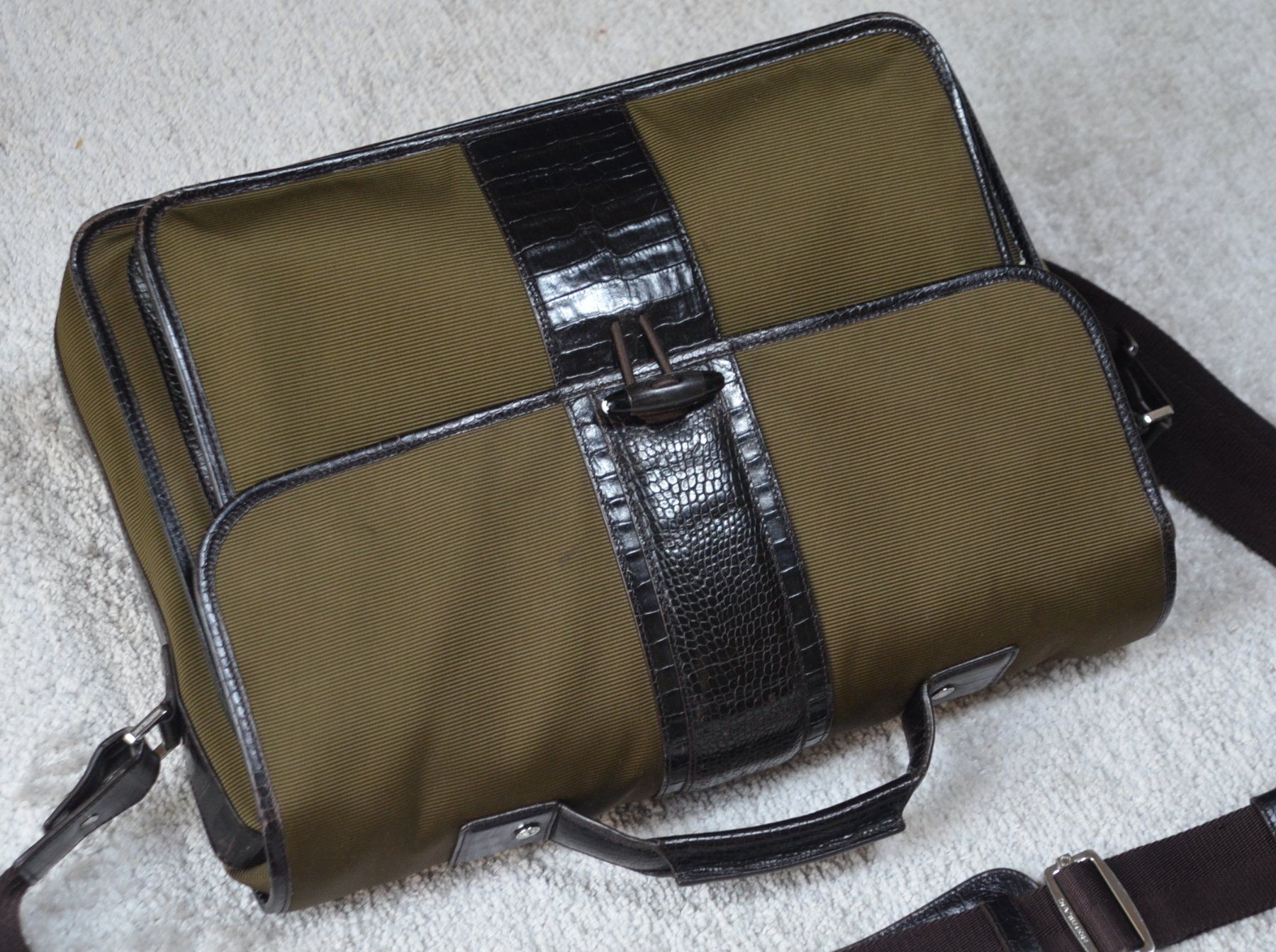 Montblanc Borse: Montblanc Midnight Messenger / Tasche / sac – Usato da Collonges venduto da Auganien 1