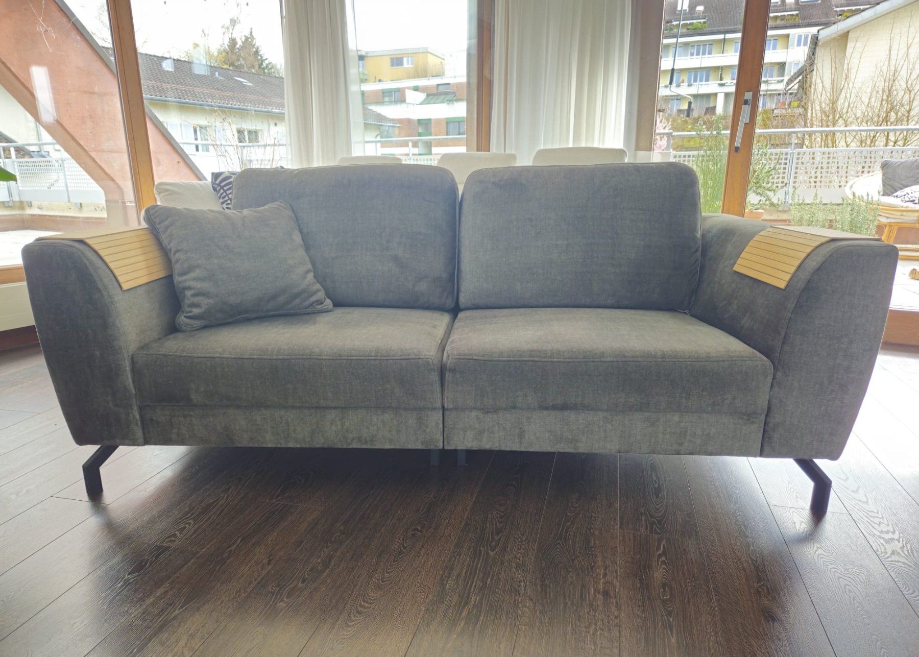 Sofas: Moosgrünes Sofa – Gebraucht aus Zürich von san_6r6r 6