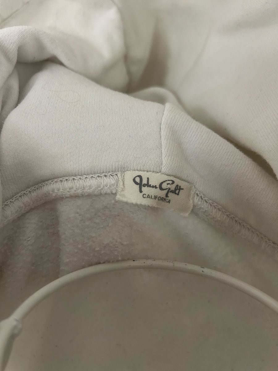 Brandy Melville Maglioni & Felpe: St.Moritz Hoodie – Usato da Schmitten FR venduto da let_k9yc 3