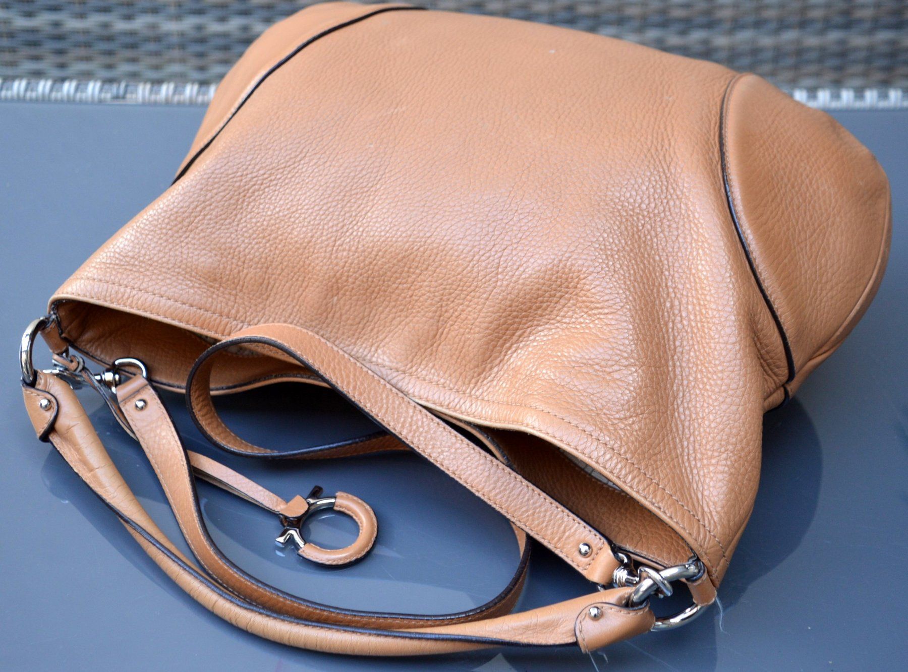 Salvatore Ferragamo Taschen für Damen: Tasche / sac Salvatore Ferragamo – Gebraucht aus Collonges von Auganien 5