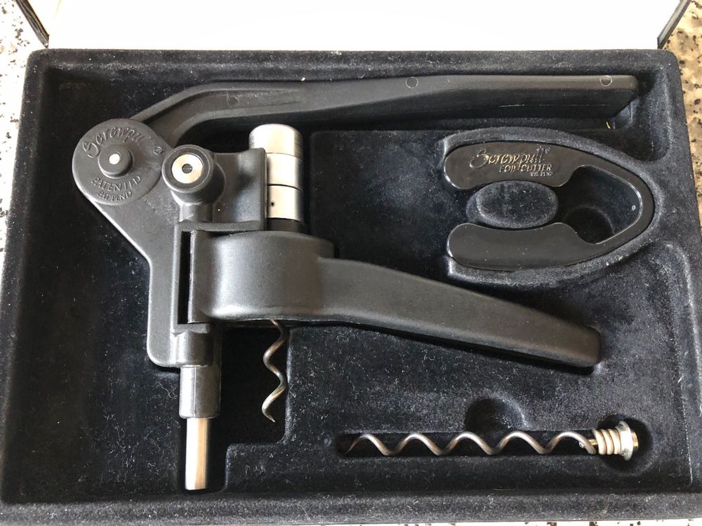 LE CREUSET Screwpull Lever Model Kaufen auf Ricardo