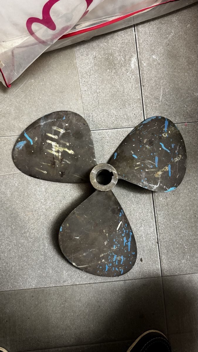 Barche: Schiffsschraube Messing 18 x 12 – Usato da Küsnacht ZH venduto da YorickT 2