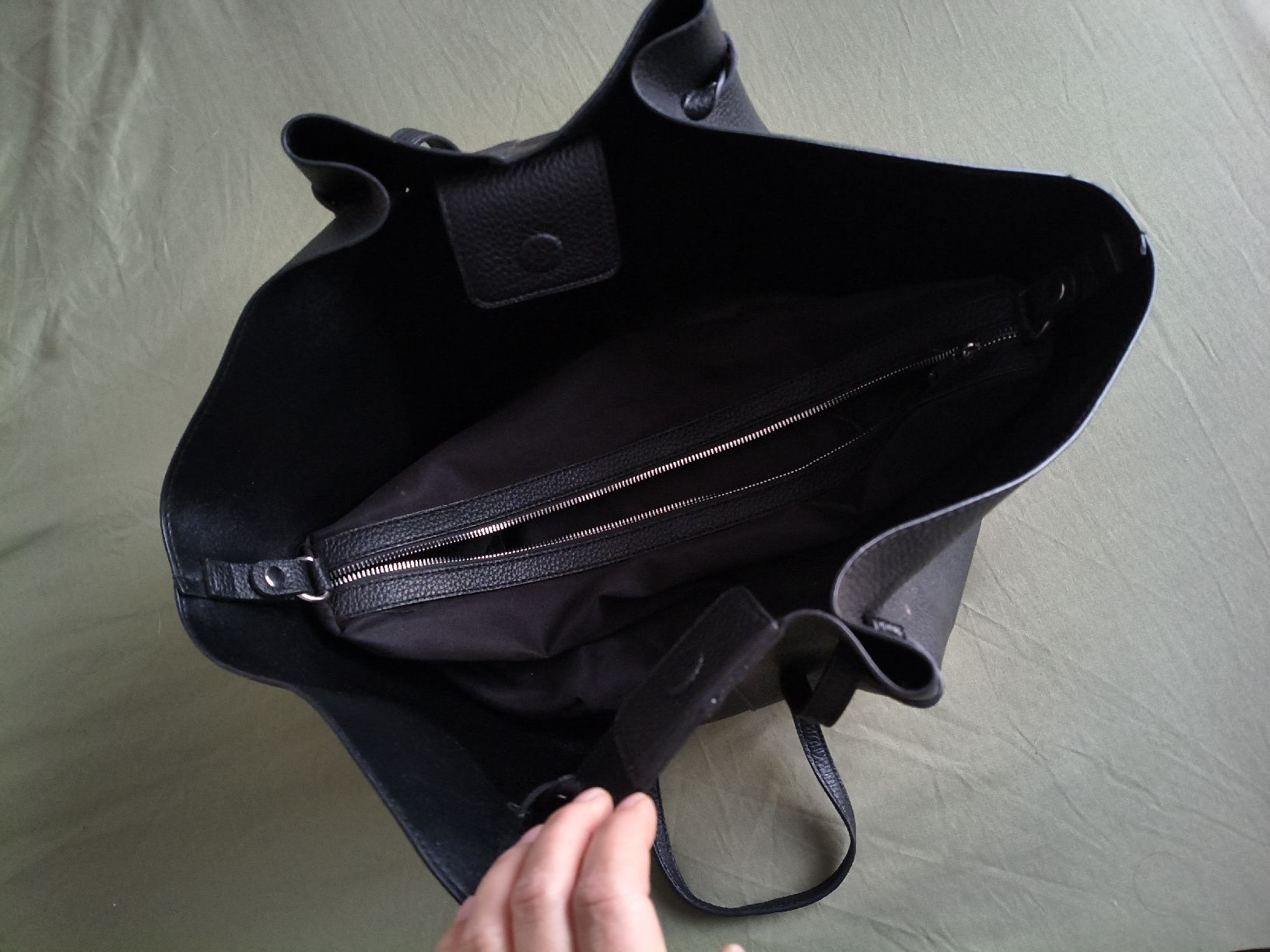 Taschen für Damen: Tasche – Gebraucht aus Wettingen von san_8h58 1