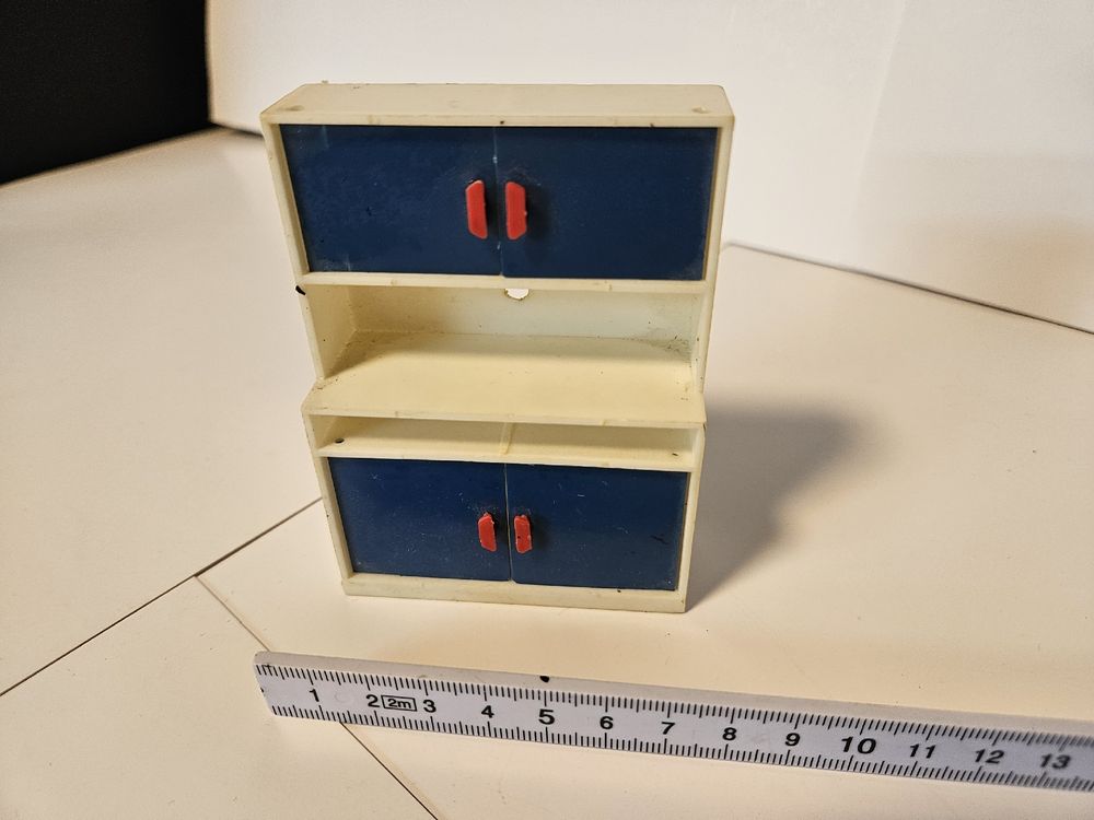 Amagogo Miniatur-Küchenschrank Aus Holz – 1/12 Maßstab, Für Puppenhäuser, Deko Oder Foto-Requisiten