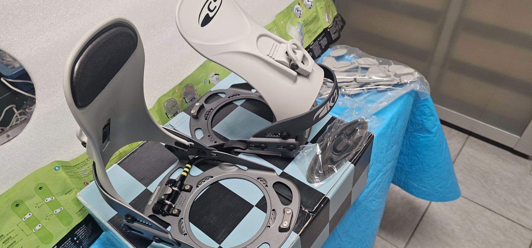 Attacchi: Snowboard Bindung der marke Shimano – Nuovo e nell'imballaggio originale da Würenlingen venduto da Tandy80 1
