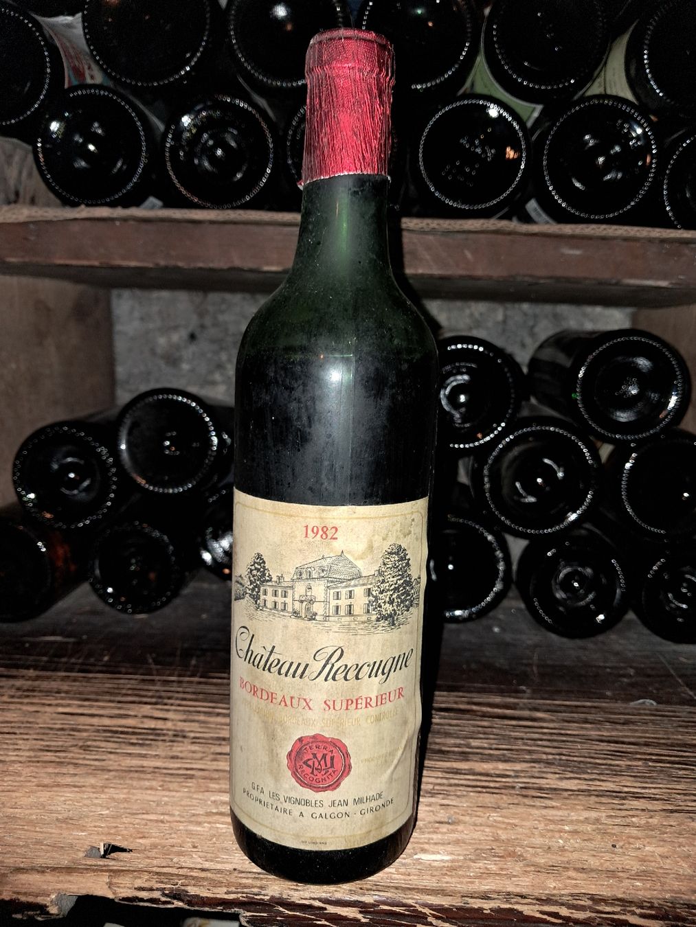 Vino: Château Recougne Bordeaux Supérieur 1982 – Nuovo e nell'imballaggio originale da Le locle venduto da juliensaran