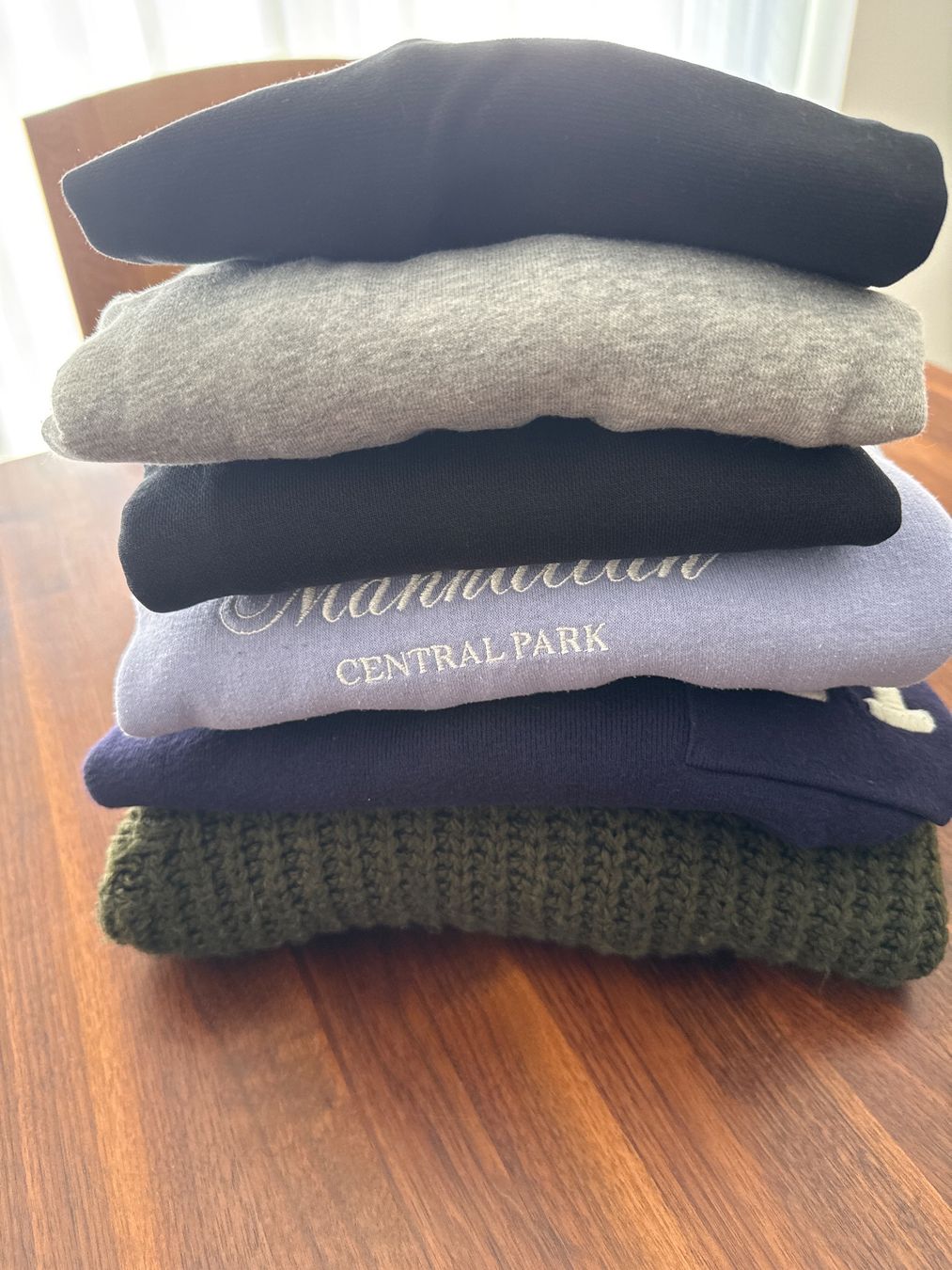 Zara Pullover & Sweatshirts: Winter-Pullover-Set: Kuschelig warm durch die kalte Zeit! – Gebraucht aus Zürich von Hamere