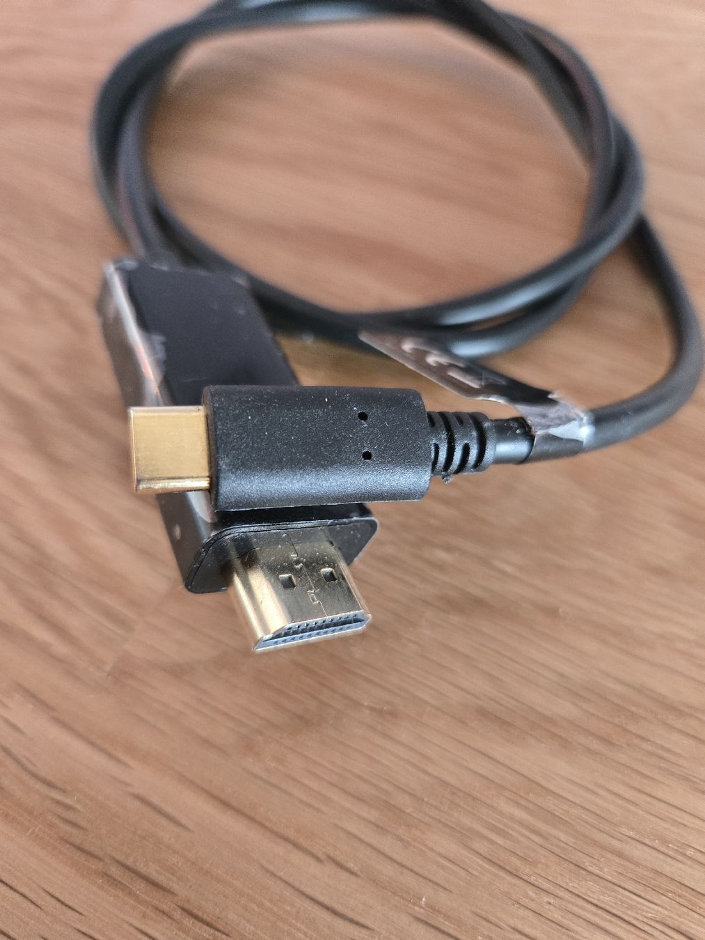 Cavi: HDMI usb-c kabel – Usato da Biberist venduto da Volo28 1