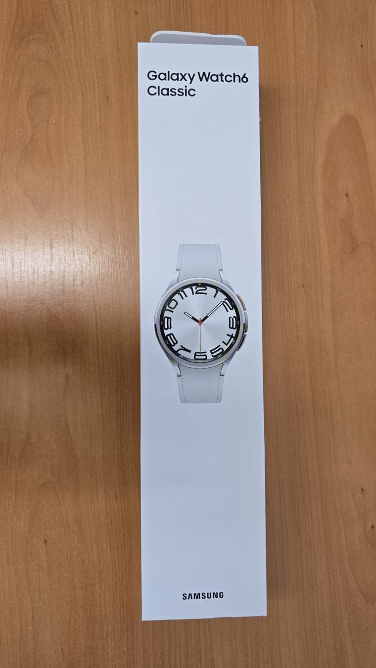 Samsung Smartwatch: Samsung Galaxy Watch6 Classic LTE – Neu und originalverpackt aus Genève von bal_6dcx