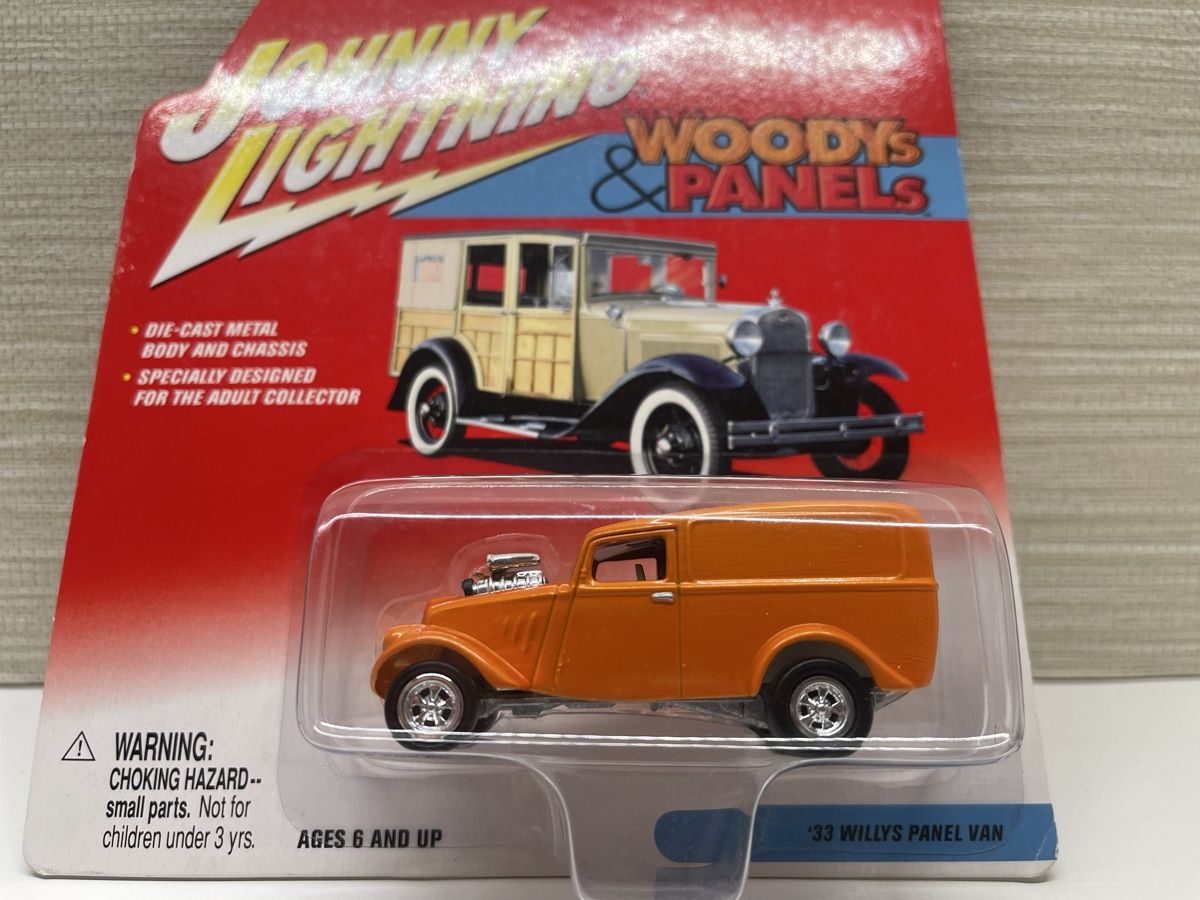 Johnny Lightning Modellini d'auto: Johnny Lightning '33 Willys Panel Van - Woodys&Panels – Nuovo e nell'imballaggio originale da Siebnen venduto da speedy63 1