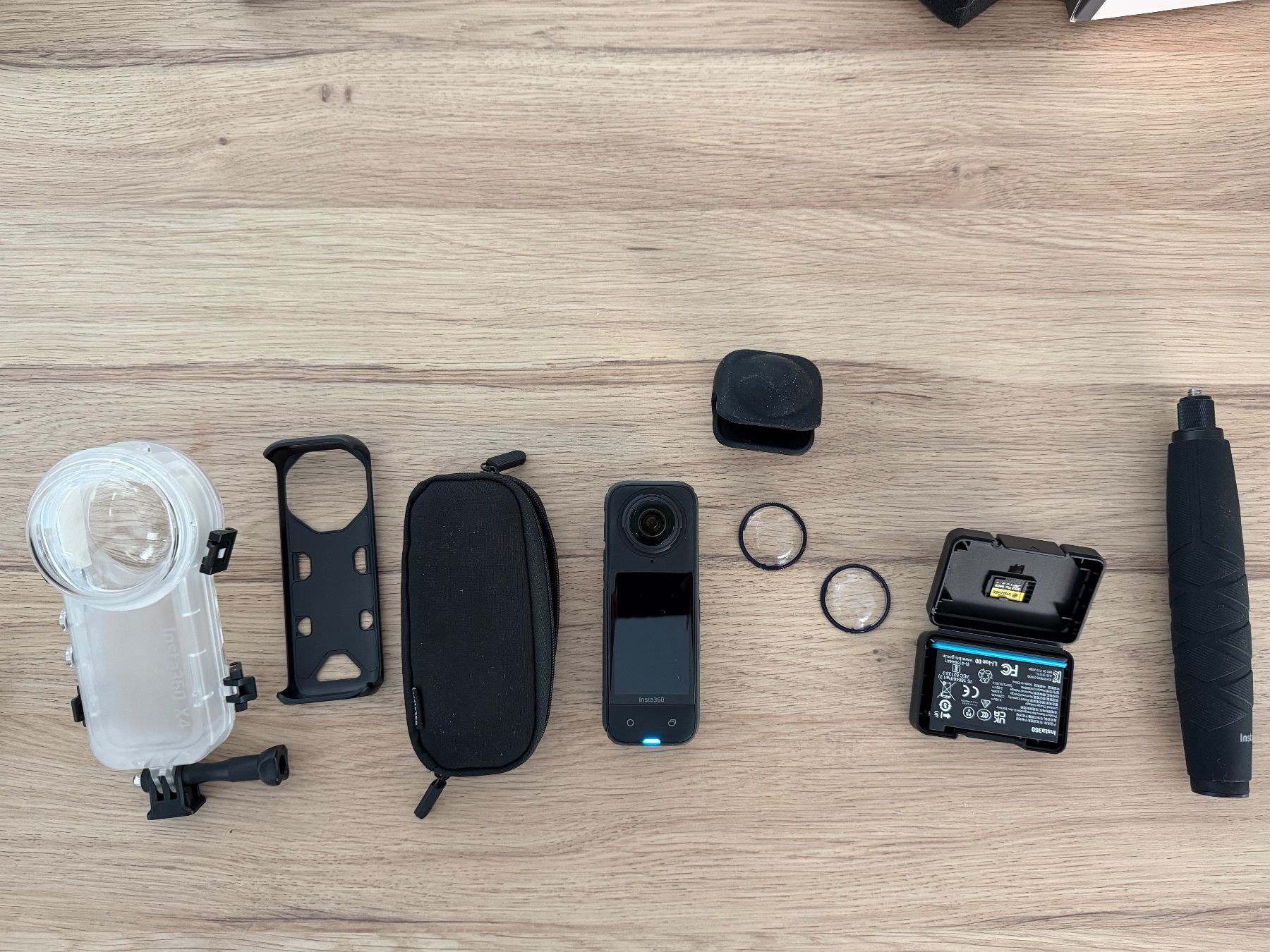 Insta360 Action Cam: Insta360 X4 + Diving Case – Usato da Confignon venduto da Miguelec 1