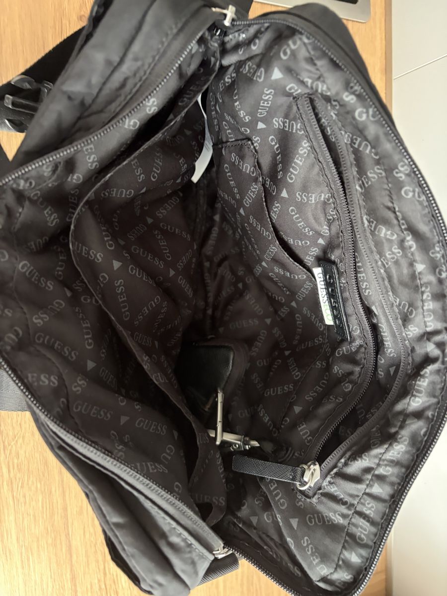 Guess Valigie & Borse: Guess Umhängetasche schwarz mit Logo  – Usato da Ettingen venduto da ste_ctr6 3