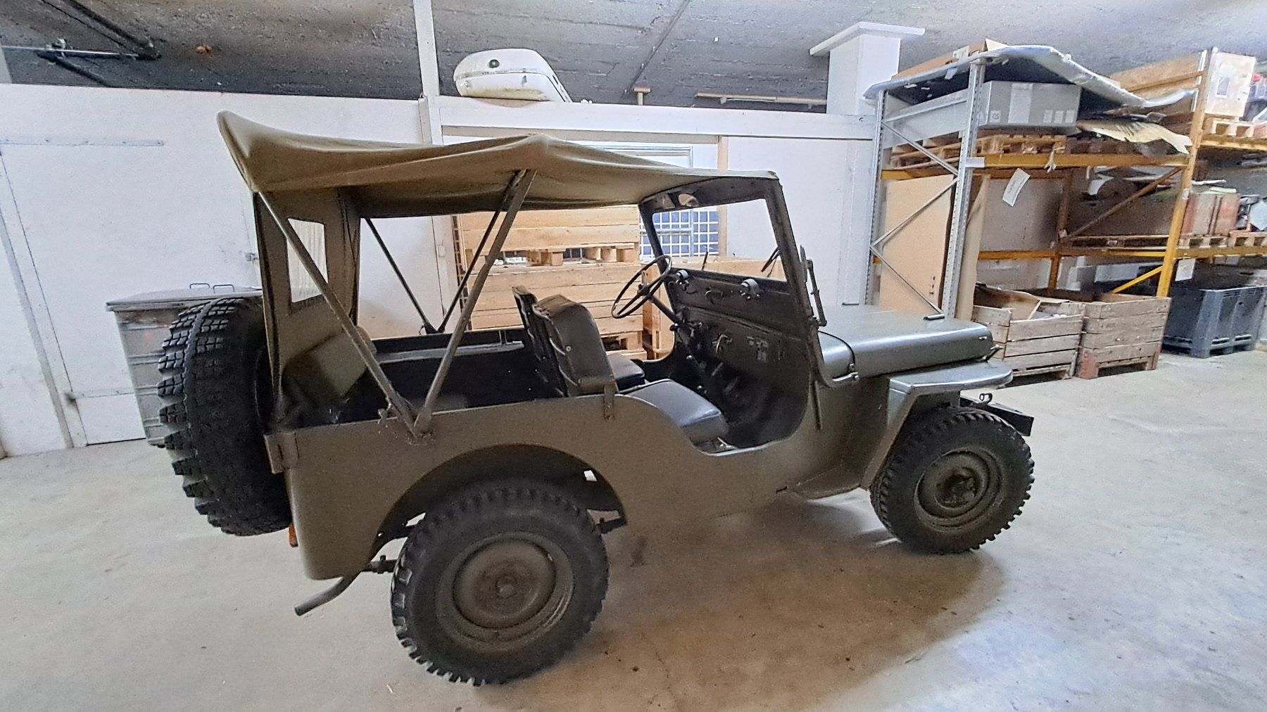 Jeep Automobili: Willys Universal Jeep CJ - 3A – Usato da Altnau venduto da Nhj 5