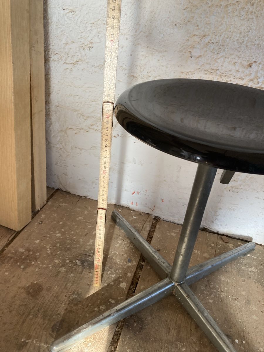 Hocker: HOCKER INDUSTRIE – Gebraucht aus Bottmingen von Surubi 6