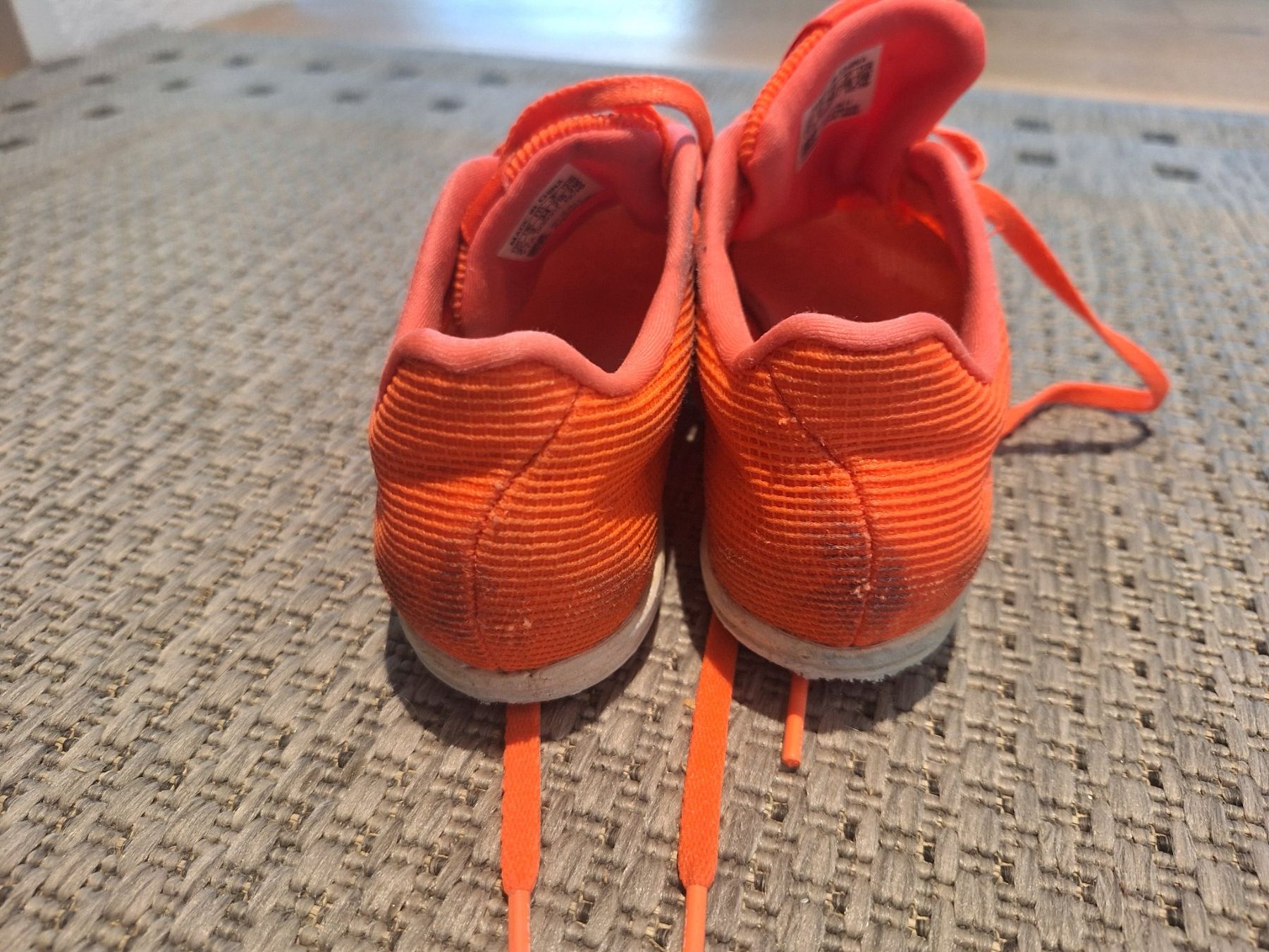 Adidas Chaussures garçon: Leichtathletik Nagelschuhe, Grösse 34 – D'occasion à Oberwil b. Zug par hei_2dh5 2