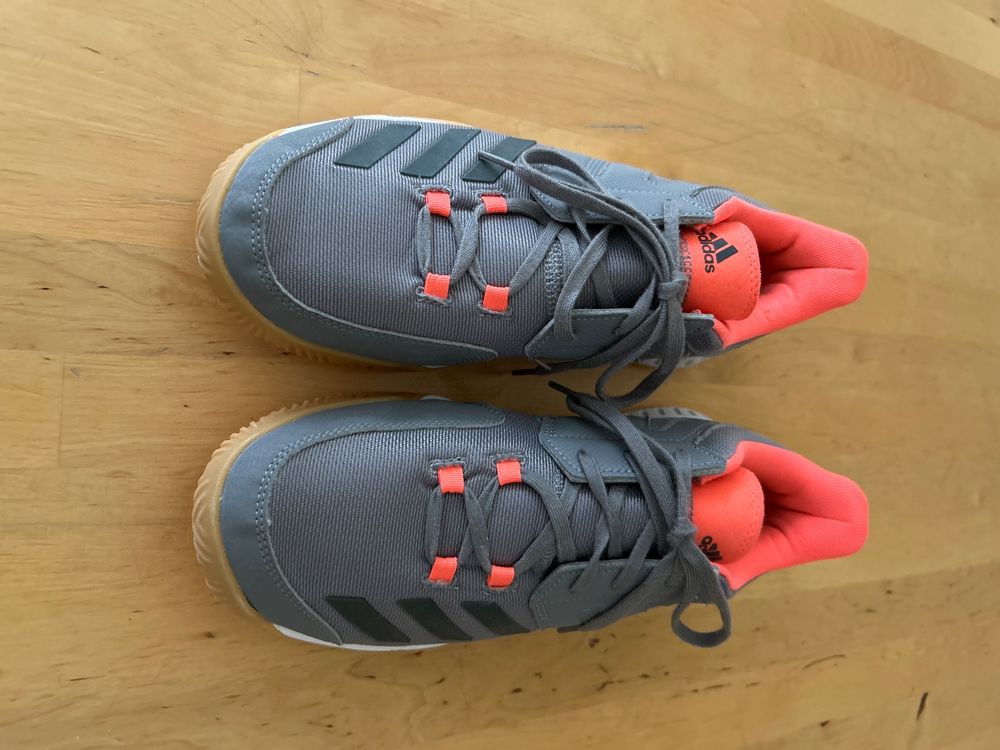 Adidas hallenschuhe 40 sales