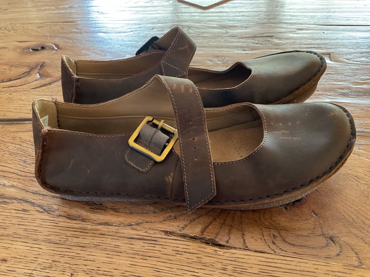 Clarks Scarpe da donna: Bequeme Clarks Schuhe Leder  Grösse 41 – Usato da Roggwil TG venduto da Tashi71