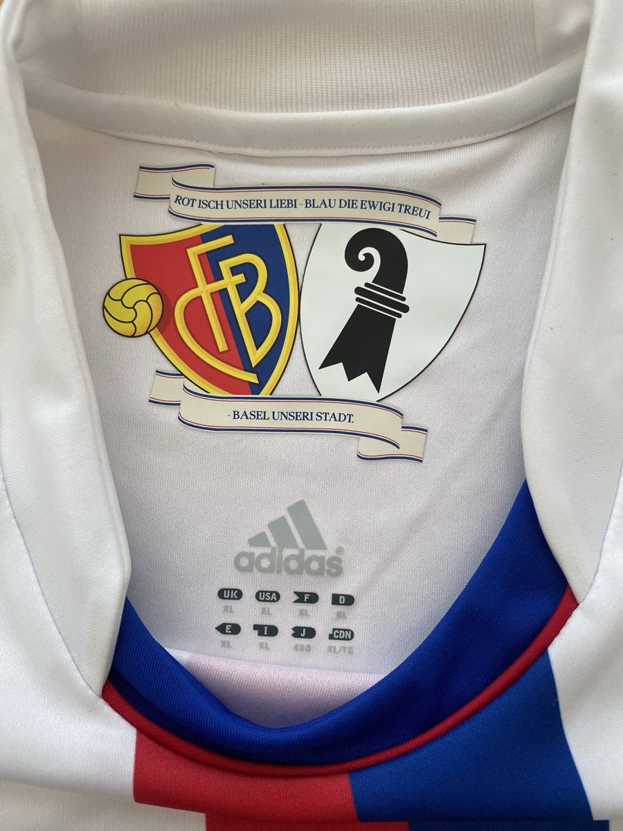 Adidas Leibchen & Hosen: Trikot – Gebraucht aus Oberentfelden von 6sioux3 1