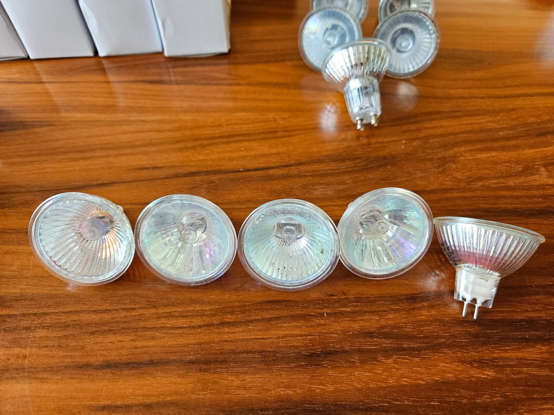 Lampade: Diverse Halogen Leuchtmittel GU5.3 & GU10 – Usato da Seon venduto da rise17 3