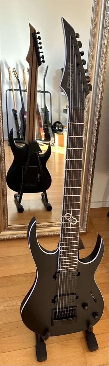 Strumenti musicali: Solar 7C+ Carbon Black Matte (7-String) / Evertune – Nuovo (secondo la descrizione) da Bolligen venduto da Jamback 1