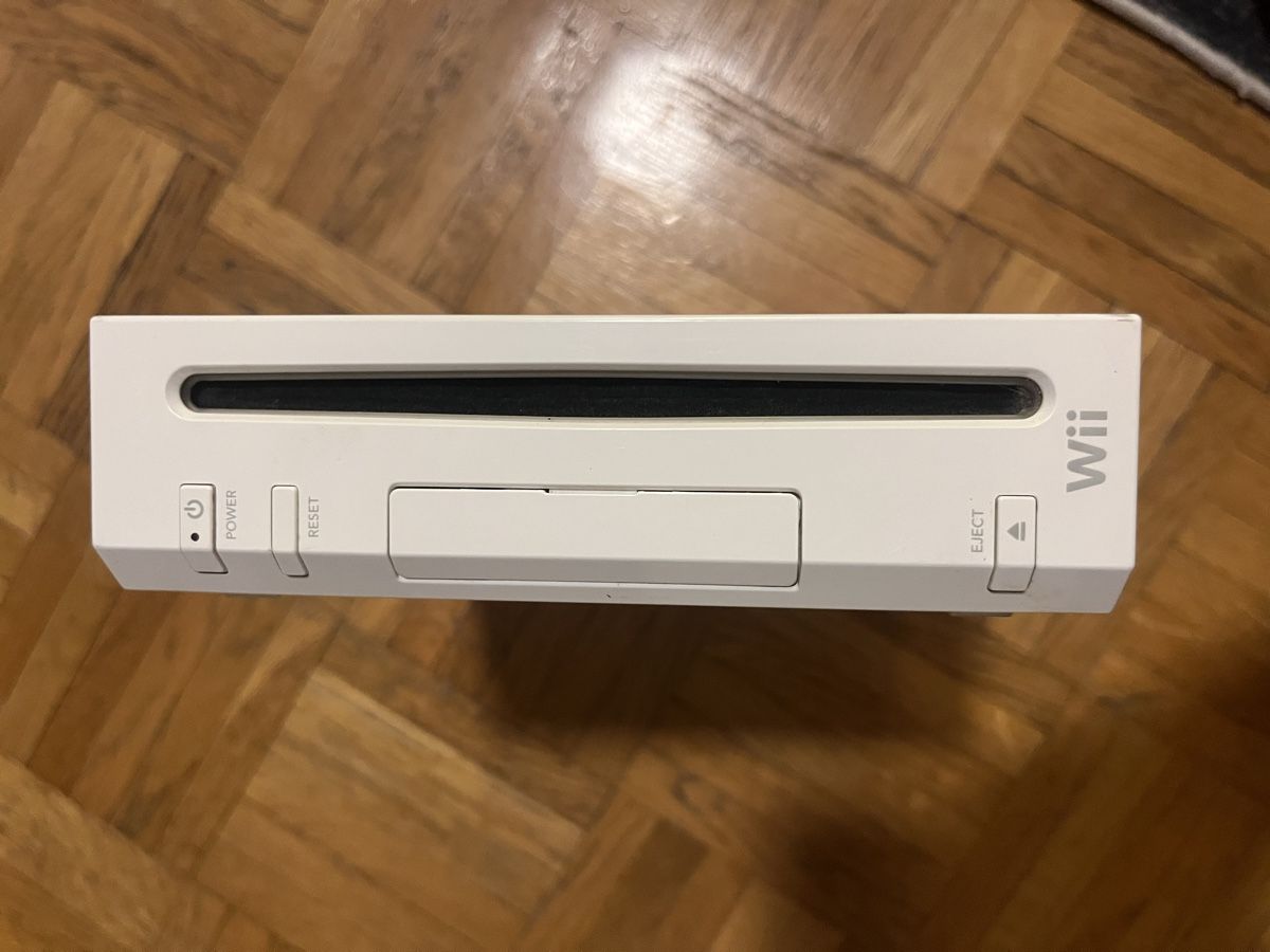 Nintendo Console: Wii console – Usato da Genève venduto da emma_hyz 1
