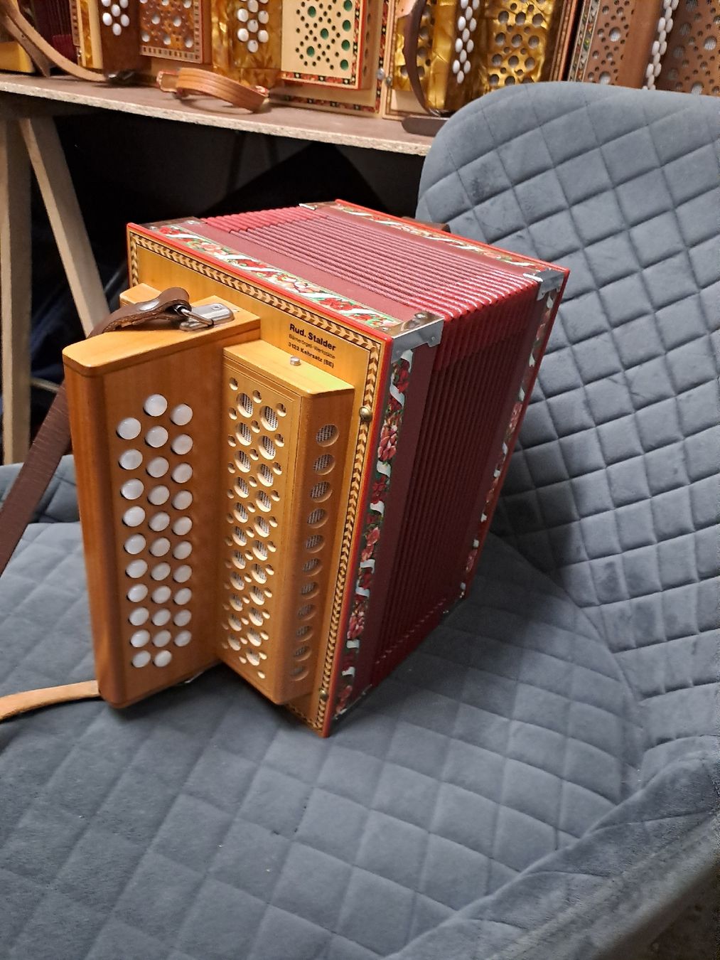 Musikinstrumente: Stalder orgeli ton A  – Gebraucht aus Villeneuve von BibiVintage 5
