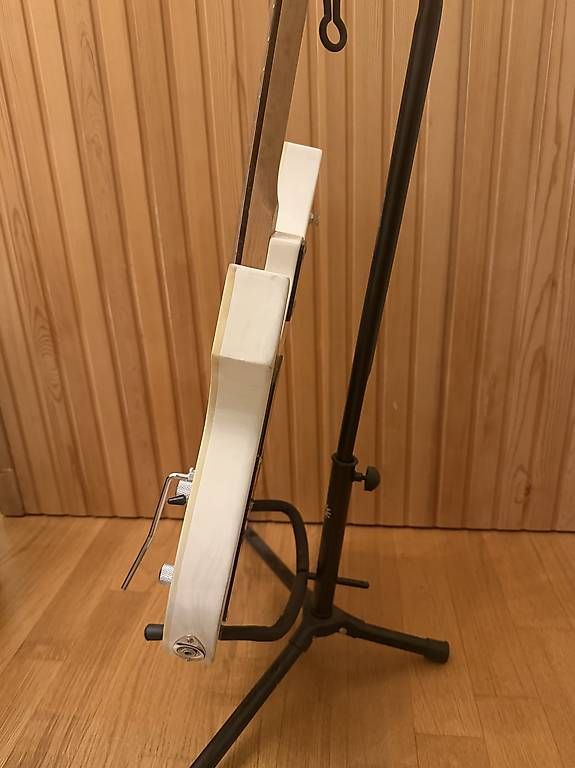 Strumenti musicali: Chitarra elettrica  – Usato da Lamone venduto da vic_hsc5 1