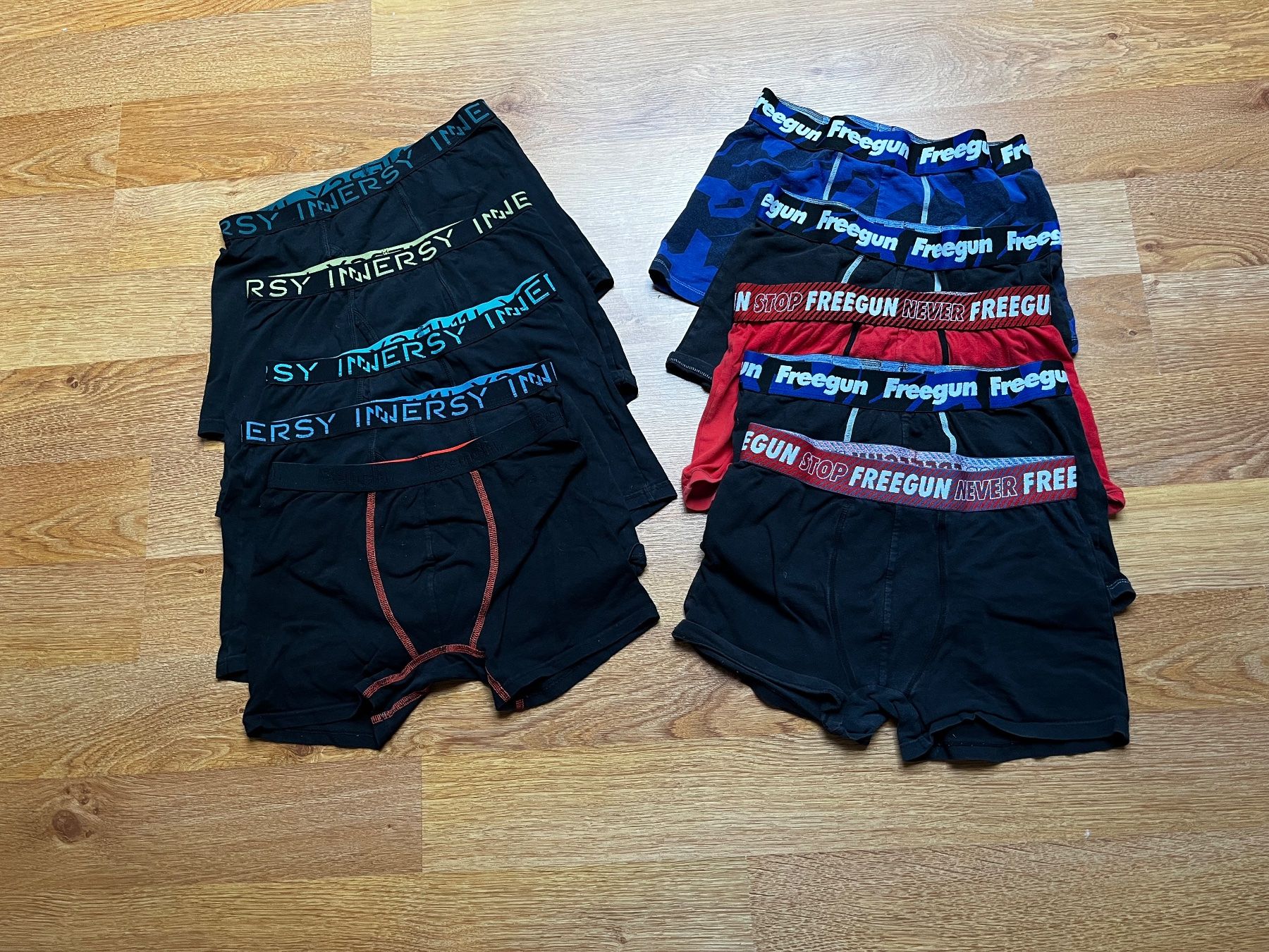 Biancheria intima: Lot slips - taille 158 – Usato da Genève venduto da fyshbird