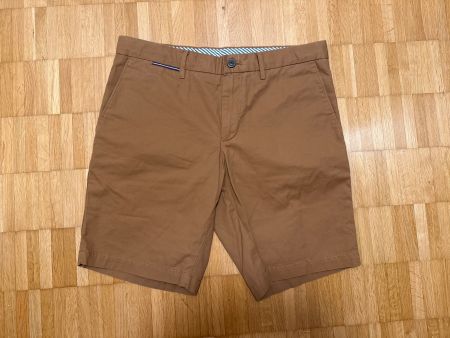 Tommy Hilfiger Herren Shorts braun Gr. 33 neuwertiger Zustan