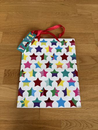 Geschenktasche / Tragetasche mit Sternenmuster, Neu! (49)