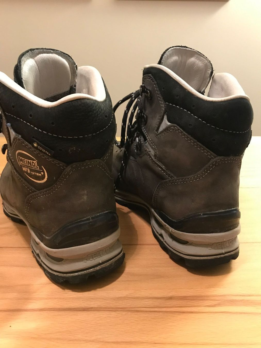 Meindl Chaussures hommes: Wanderschuhe Meindl Grösse 6 / 39.5 – D'occasion à Küsnacht ZH par Hell11 1