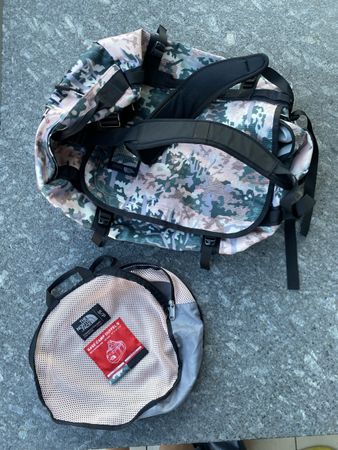 The North Face - Base Camp Duffel - S Rose Tan Canvas Paint 