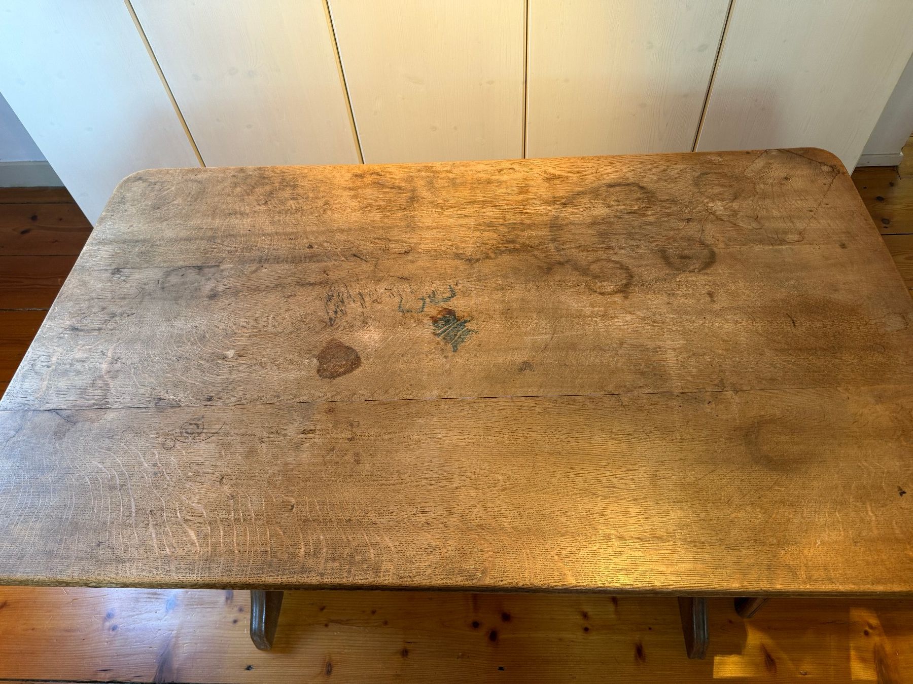 Tavoli: Vintage Ess- oder Schreibtisch mit Stuhl – Usato da Kreuzlingen venduto da eludwig 1