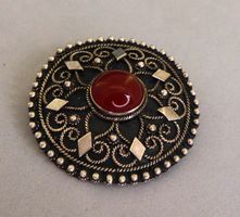 Antike Brosche 935 Silber mit synthetischem Stein um 1900