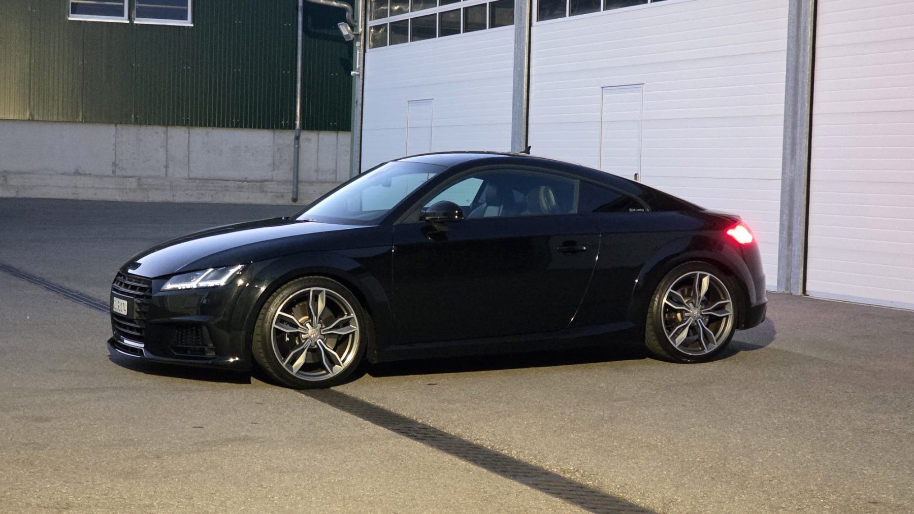 Audi Autos: AUDI TTS Coupé 2.0 TFSI quattro S-tronic (4x4) – Gebraucht aus grenchen von Gdesire 1