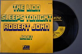 Robert John Single – The Lion Sleeps Tonight