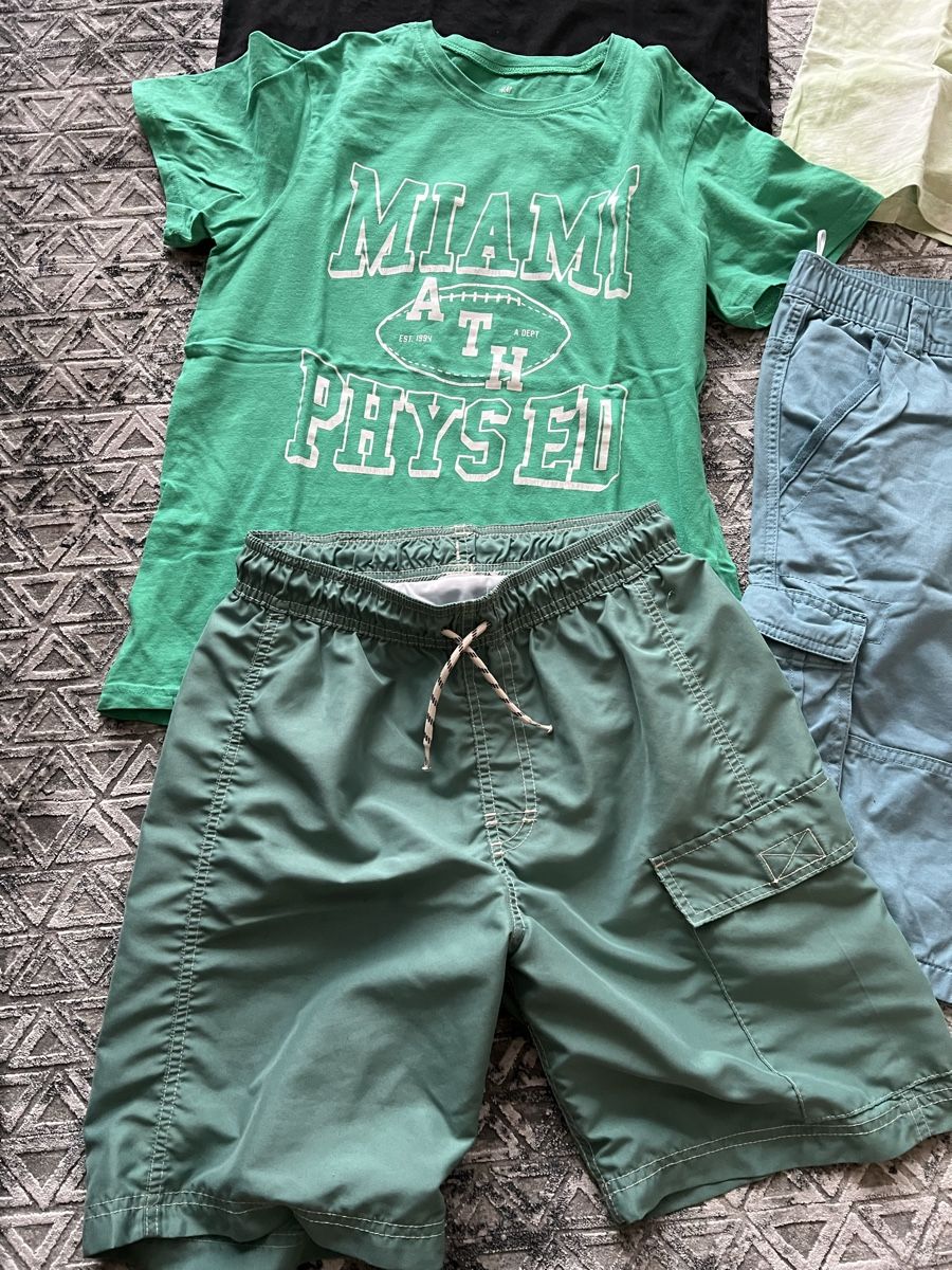 H&M Lotti & Set di vestiti: Kleiderpaket Jungen 146/152 – Usato da Zürich venduto da cosi17 4