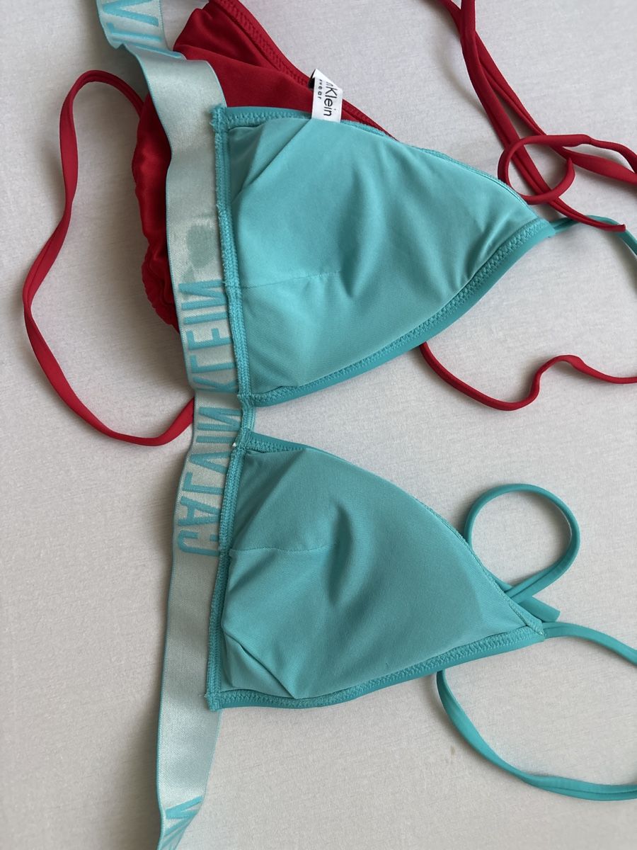 Calvin Klein Lots de vêtements: Calvin Klein Bikinitops – D'occasion à Zürich par del_gdm2 5