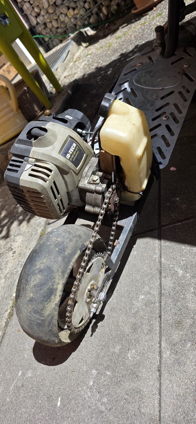 Kickboard: Trottinette thermique – Usato da Yvonand venduto da vir_wdr7 4
