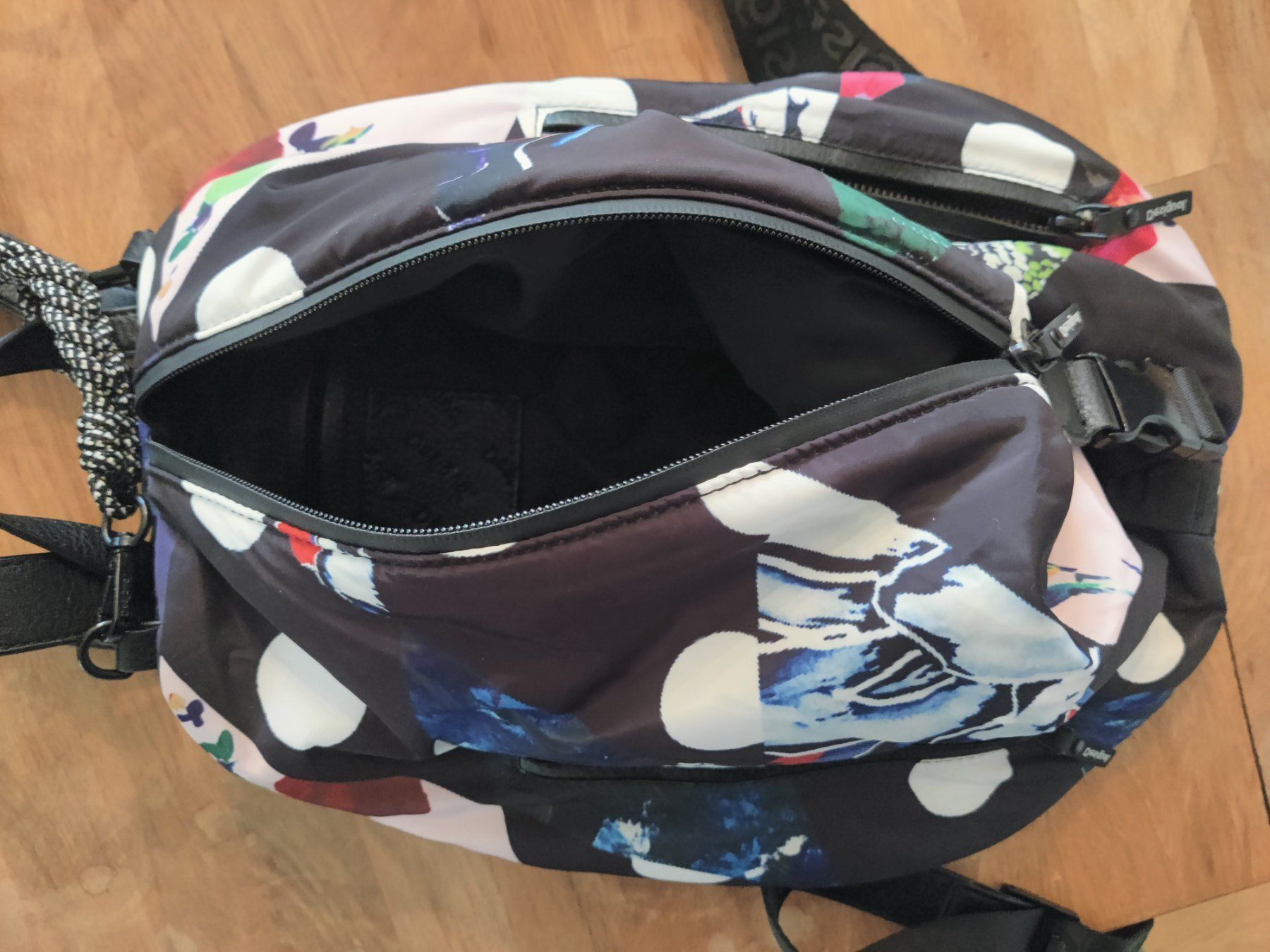 Desigual Zaini: Gemusterter Rucksack von Desigual – Usato da Schönenwerd venduto da sal_75dx 7
