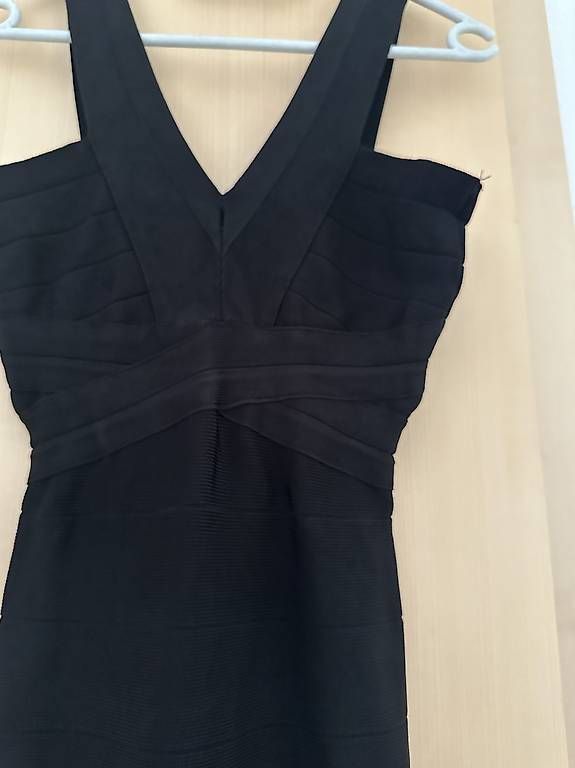Kleider: Robe stretch – Gebraucht aus Muraz (Collombey) von dor_hp2w 1