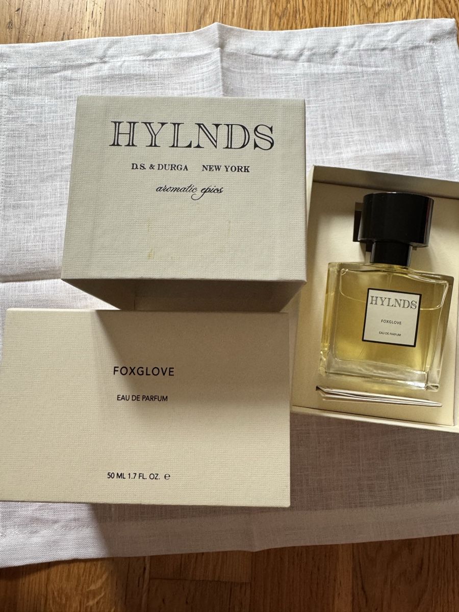Profumi & Eau de Toilette: Foxglove DS & Durga Eau de Parfum – Usato da Zürich venduto da Loveparfumes