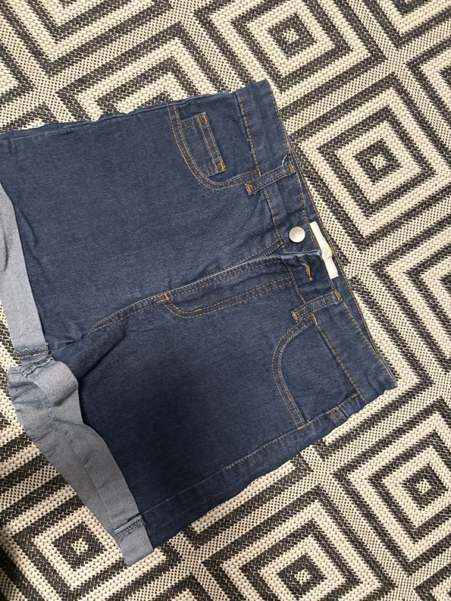 Jeans: Sommer Denim Shorts Grösse 34/36 – Usato da Zürich venduto da Krikri21