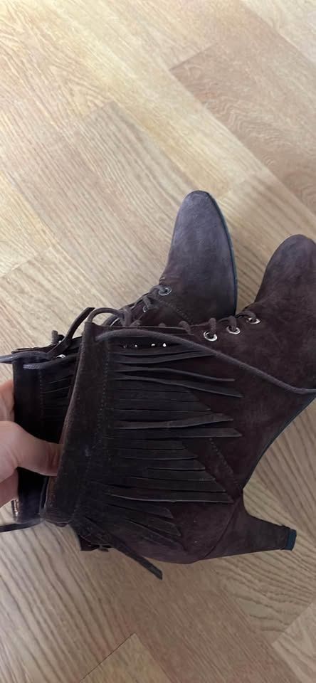 Scarpe da donna: maje boots suede 37 – Nuovo (secondo la descrizione) da Zürich venduto da guo_df5r